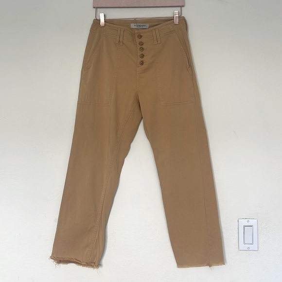 Liverpool High-Rise Crop Straight w/Exposed Button Fly & Fray in Golden Glow. - Picture 12 of 12